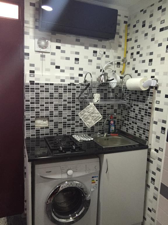 Maia'S Apartment On Rustaveli Тбілісі Номер фото