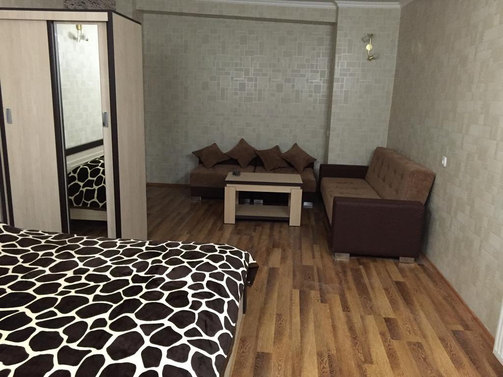 Maia'S Apartment On Rustaveli Тбілісі Номер фото